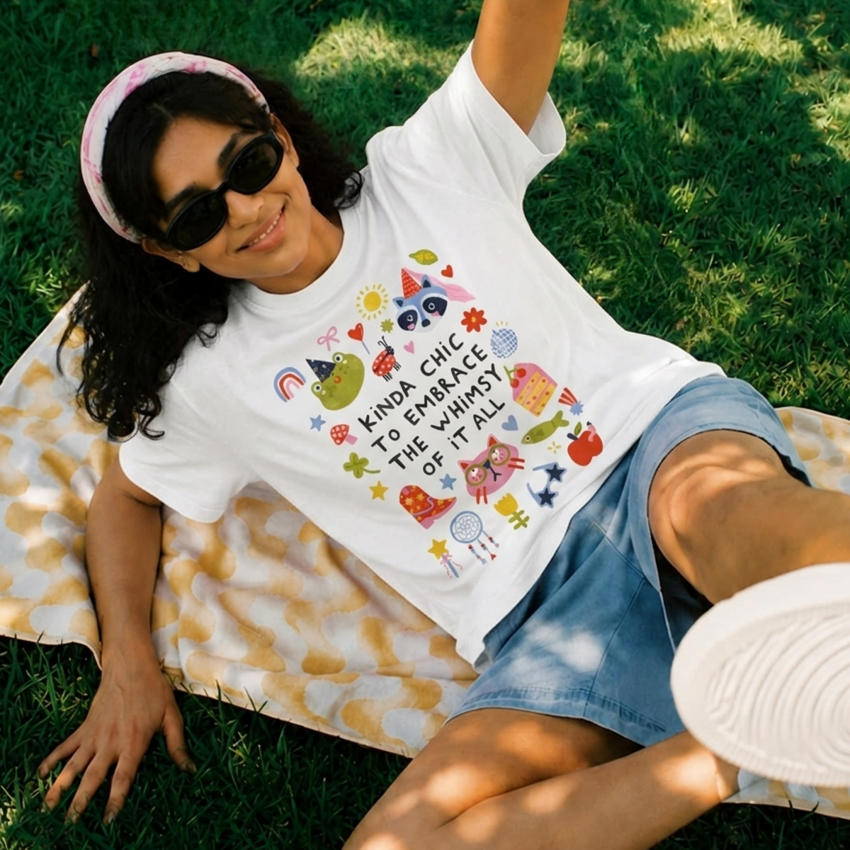 Kinda Chic Baskılı Oversize Tişört