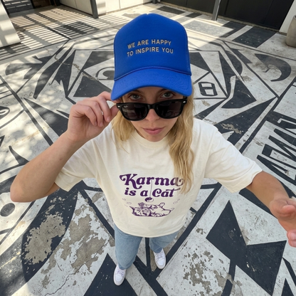 Karma is A Cat Baskılı Oversize Tişört