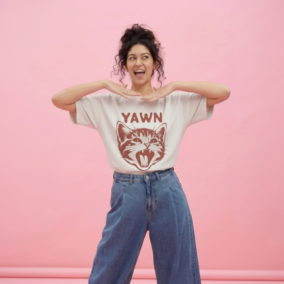 Yawn Baskılı Oversize Tişört